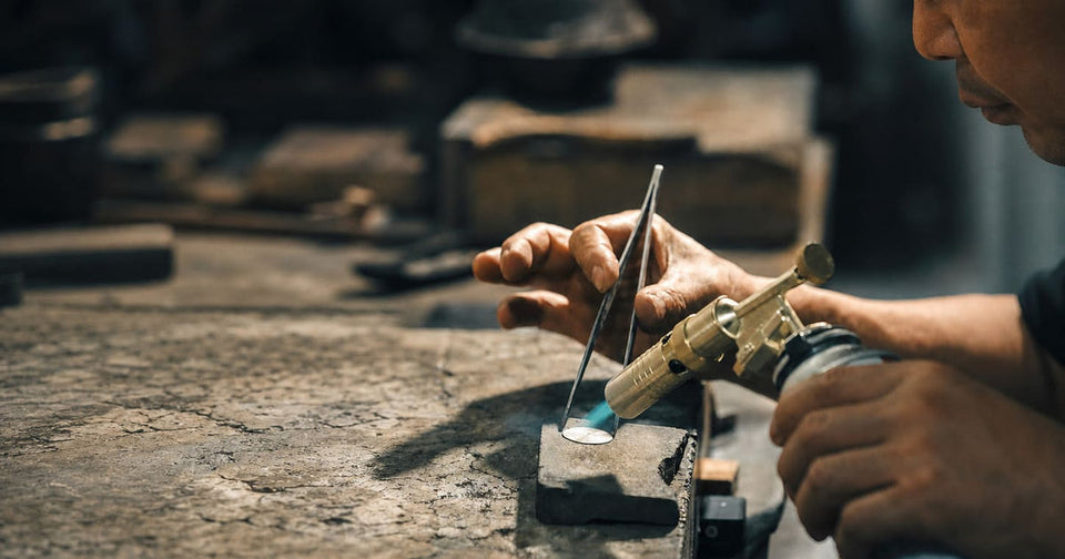 TIZHAI artisan handcrafting 999 fine silver jewelry
