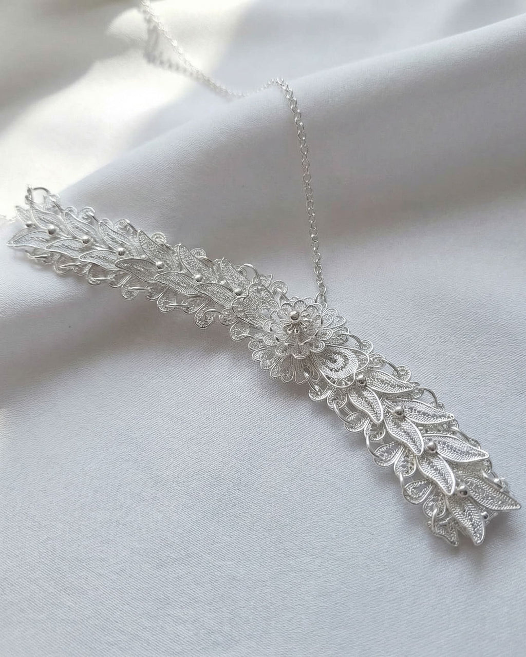 Blossoms-Splendid knitting irregular Y-shaped necklace Regular price