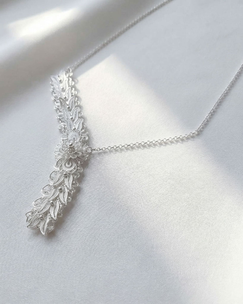 Blossoms-Splendid knitting irregular Y-shaped necklace Regular price