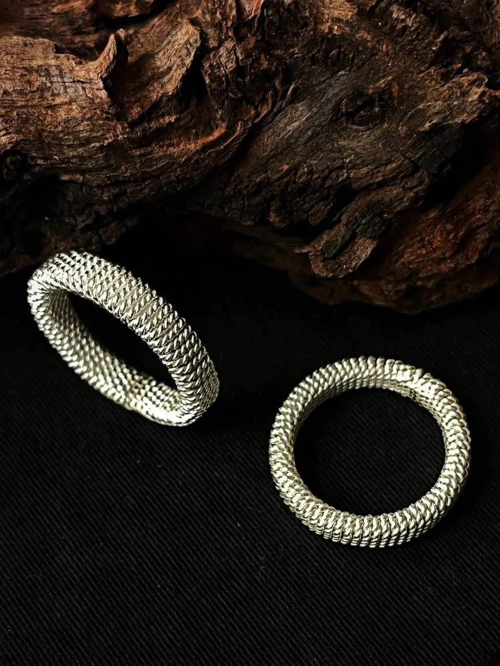 House Eave Motif Ring