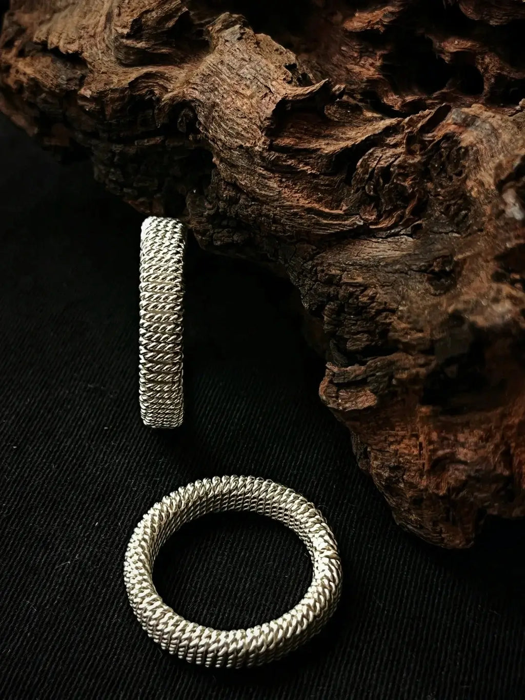 House Eave Motif Ring