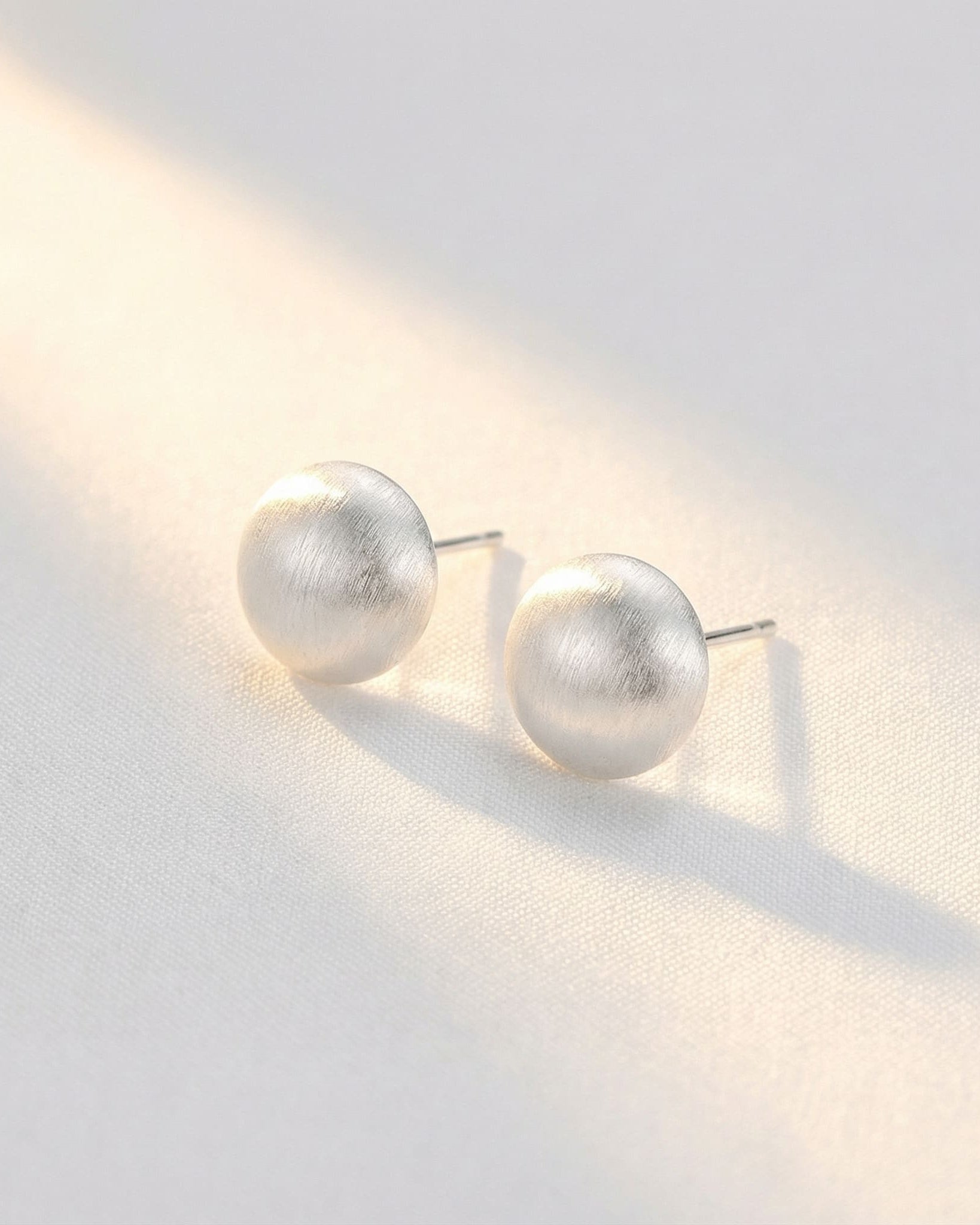 Silver Path-Brushed Finish